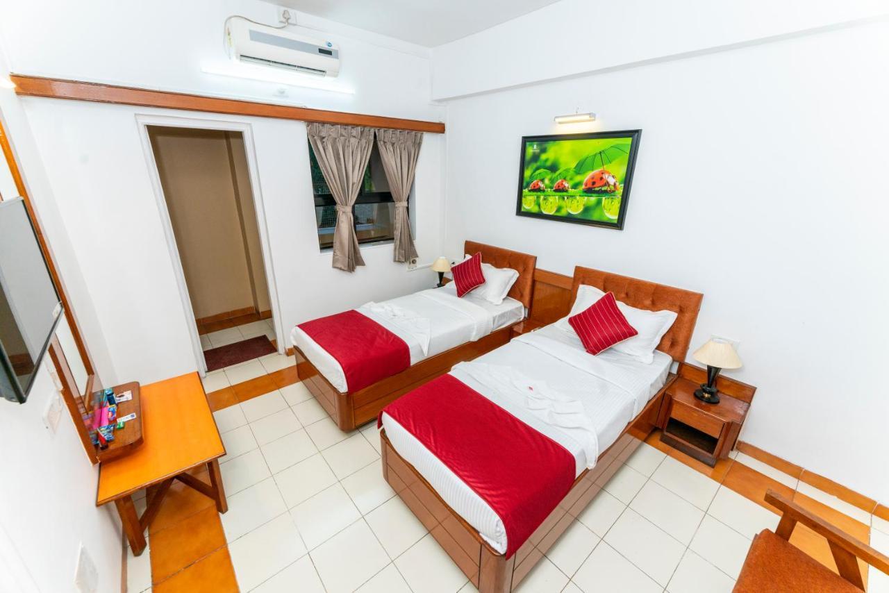 Hotel Green Field Satara Eksteriør billede